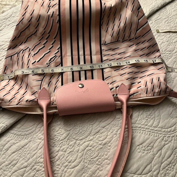 Longchamp tote  👜- like new - Picture 11 of 11